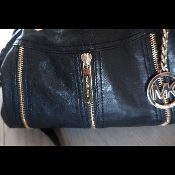 *Pending sale* Michael Kors leather handbag purse crossbody bag - Picture 11 of 17